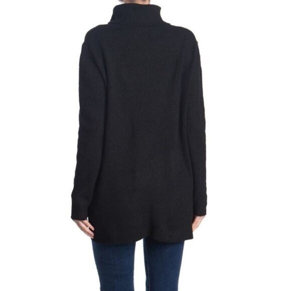 Sweet Romeo Abstract Rib Turtleneck Tunic Sweater - Picture 2 of 2